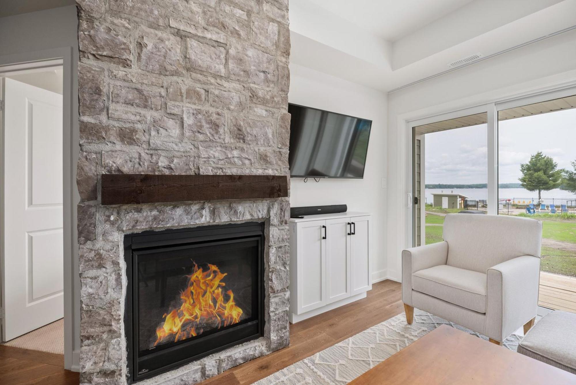 Touchstone Resort Bracebridge Exterior photo
